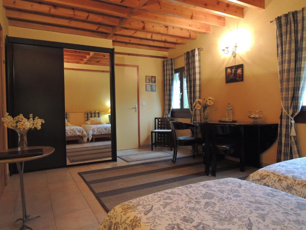 Villa Touloumo Mayrac Номер фото
